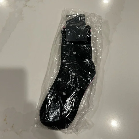 Gap Kids Heart Pink Blue Gray 3 Pack Socks Size L Fits Shoe 3-4 - Picture 2 of 6